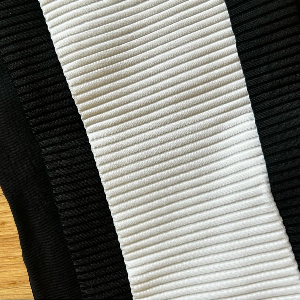 Carbon38 ribbed‎ sports br black white small women’s